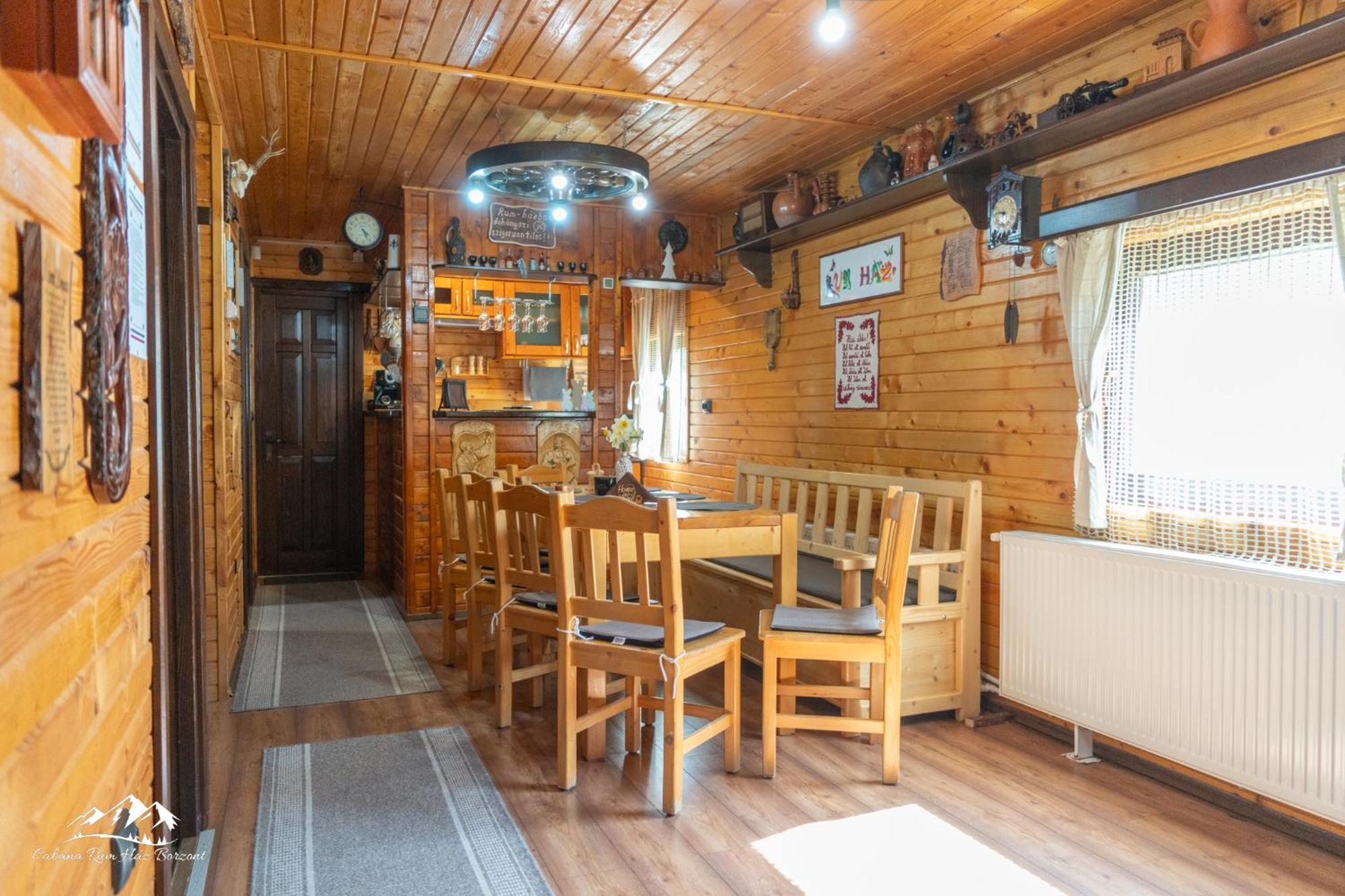 Rum Haz Borzont Buitenkant foto